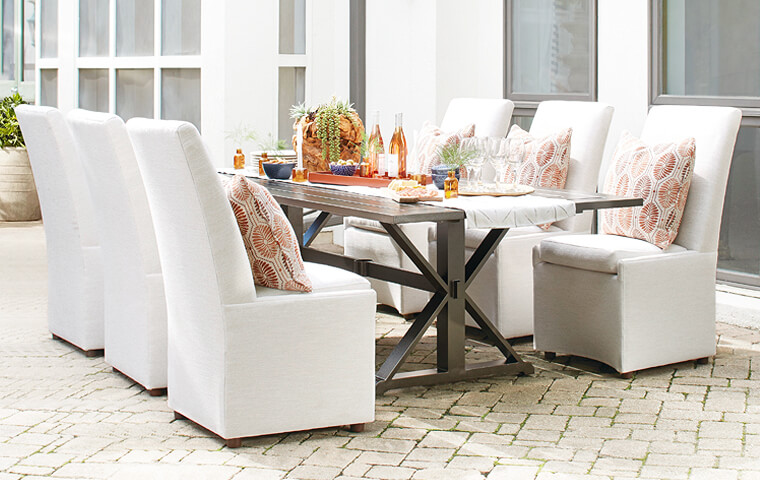 Classic Alfresco Dining